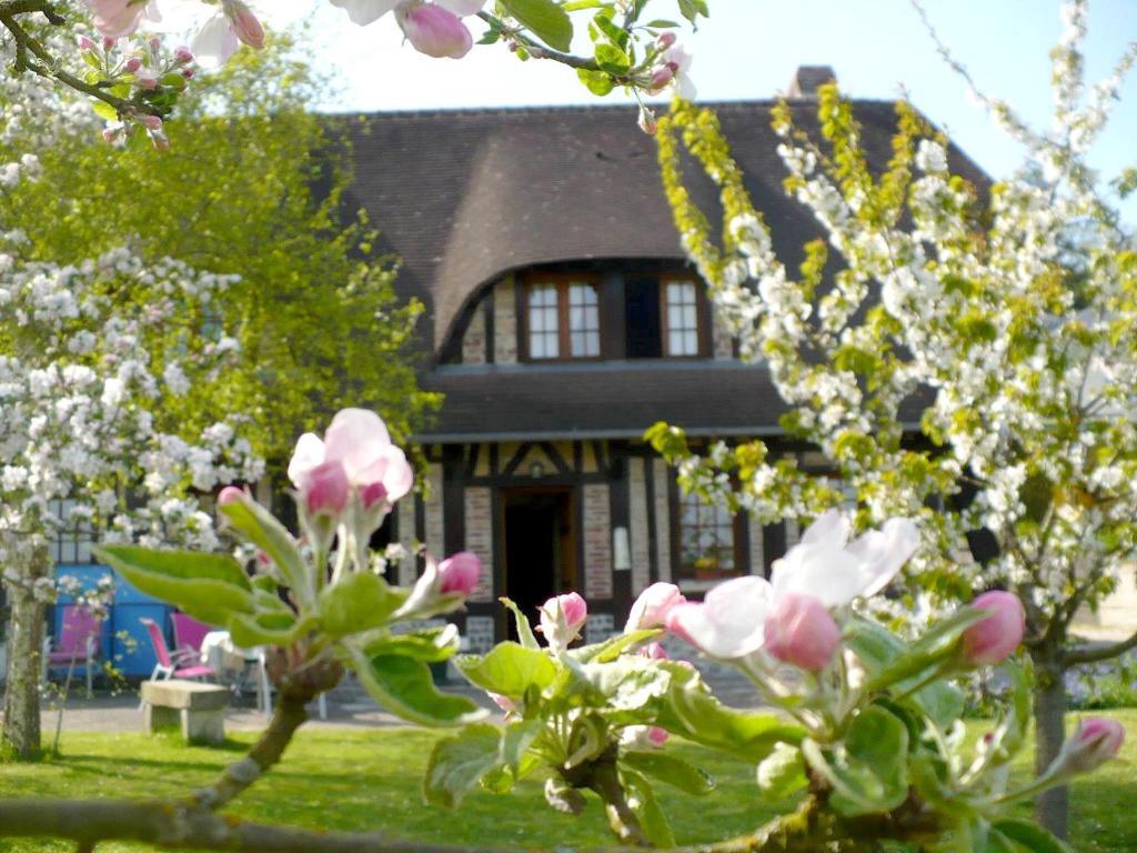 En Bord De Seine Bed & Breakfast Duclair Exterior photo